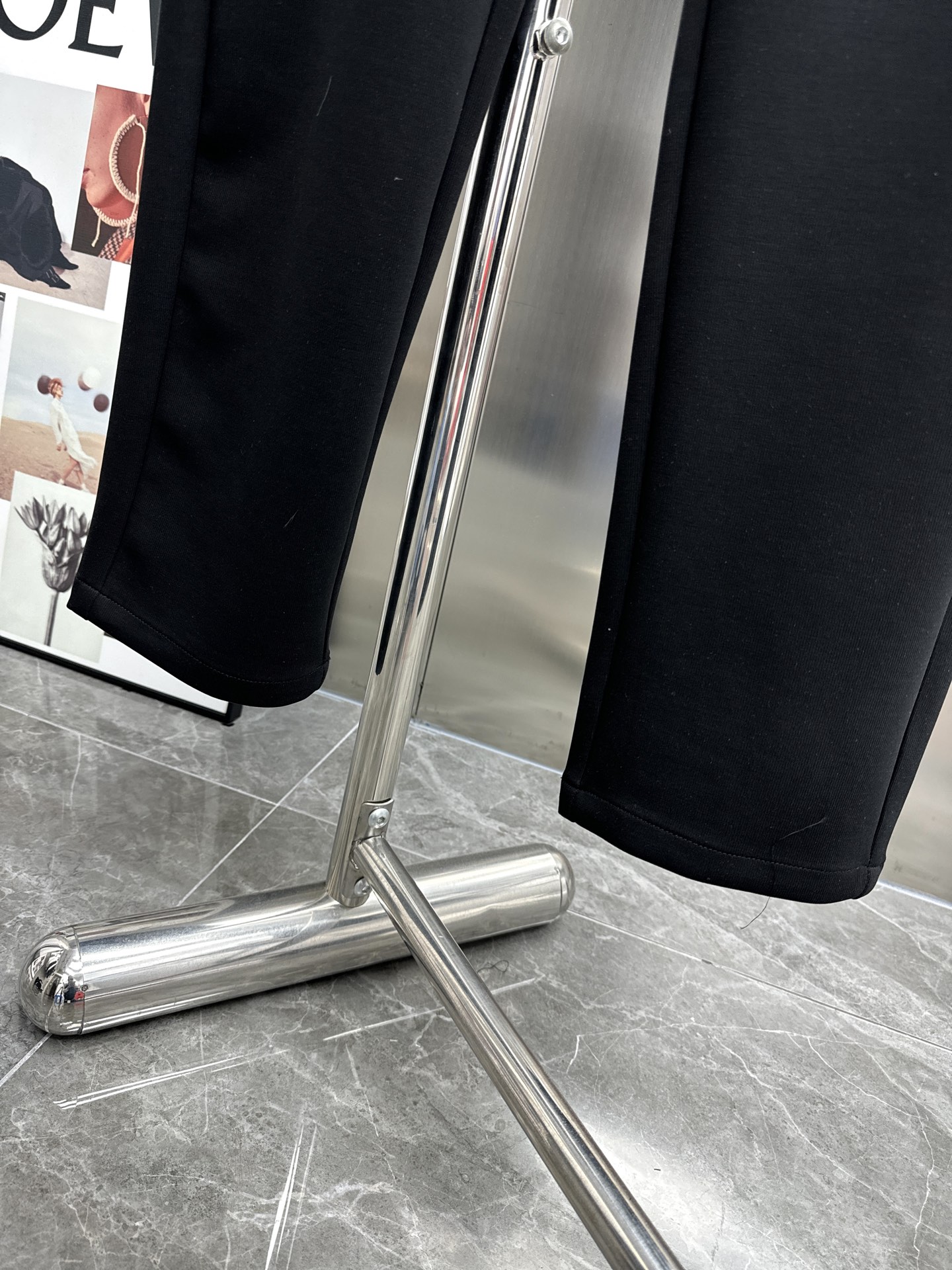 High-End Louis Vuitton Summer Pants: Tailored Fabrics, Impeccable Detail, Brand Design, High Quality - 图片 8