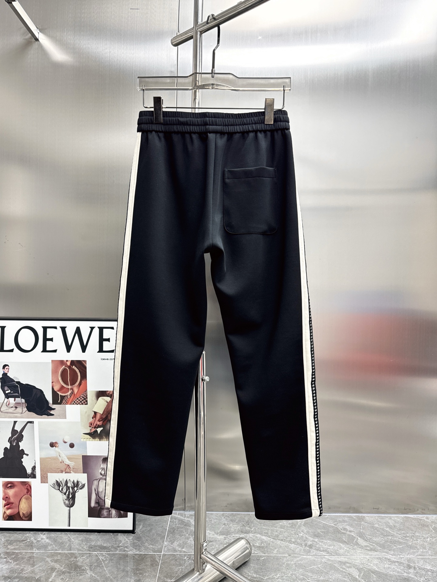 High-End Tou 2025 Spring & Summer Tweak Pants: Impeccable Detail, Air Comfort, Brand Design - 图片 2