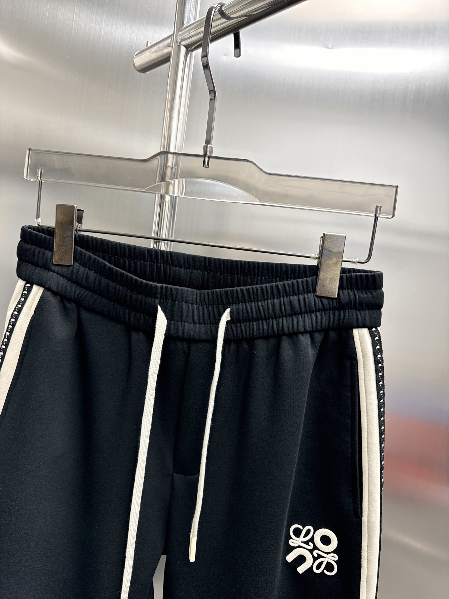 High-End Tou 2025 Spring & Summer Tweak Pants: Impeccable Detail, Air Comfort, Brand Design - 图片 4