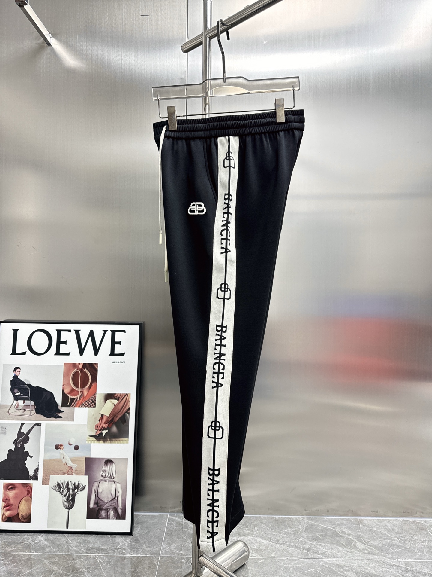High-Quality Tailor-Made Recreational Pants from ToU Paris: 2025 Spring/Summer Collection - 图片 3