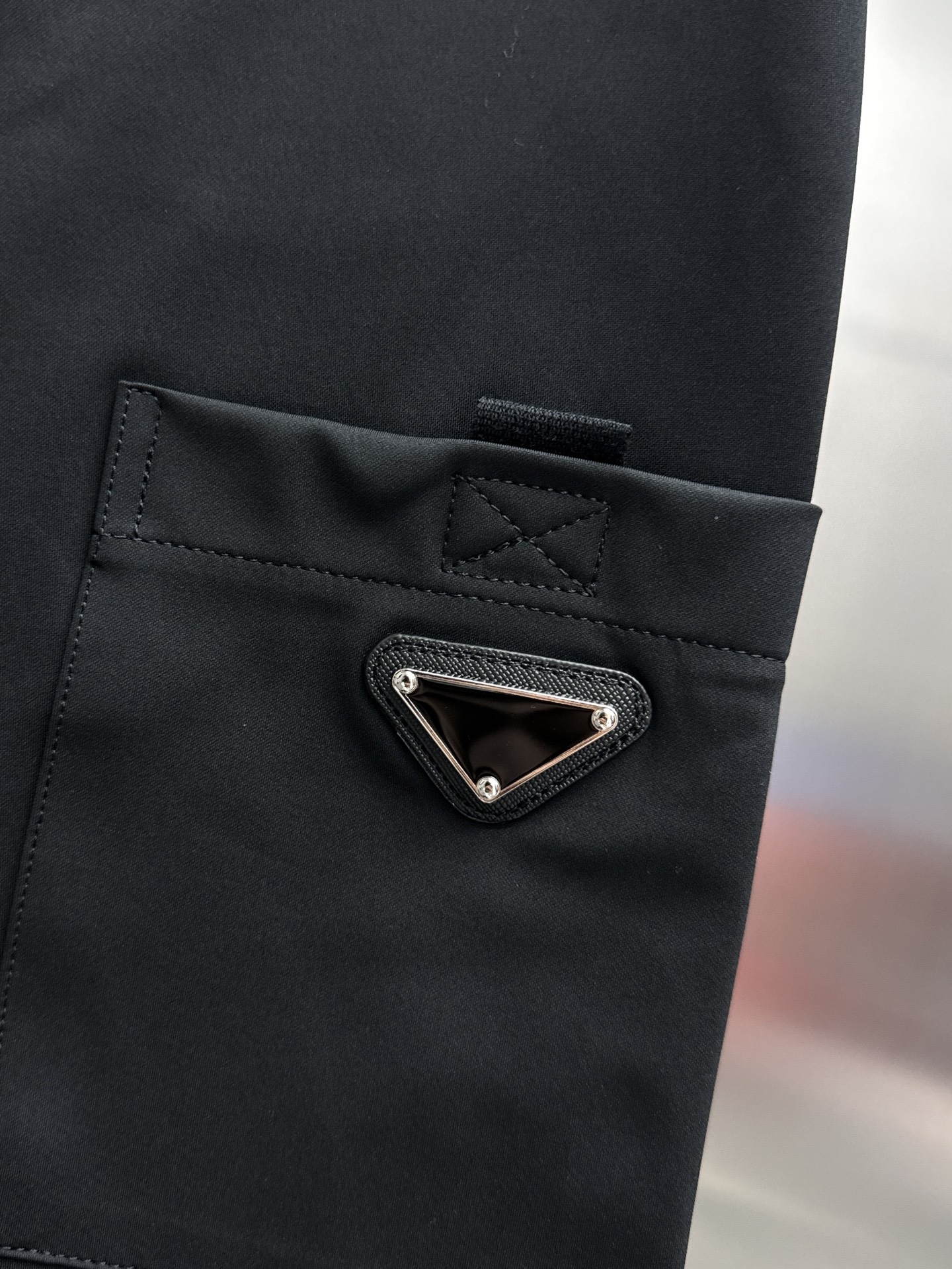 TOU Prada Summer Pants: High-Quality Tailored Design with Brand Elements, Ultimate Comfort - 图片 7