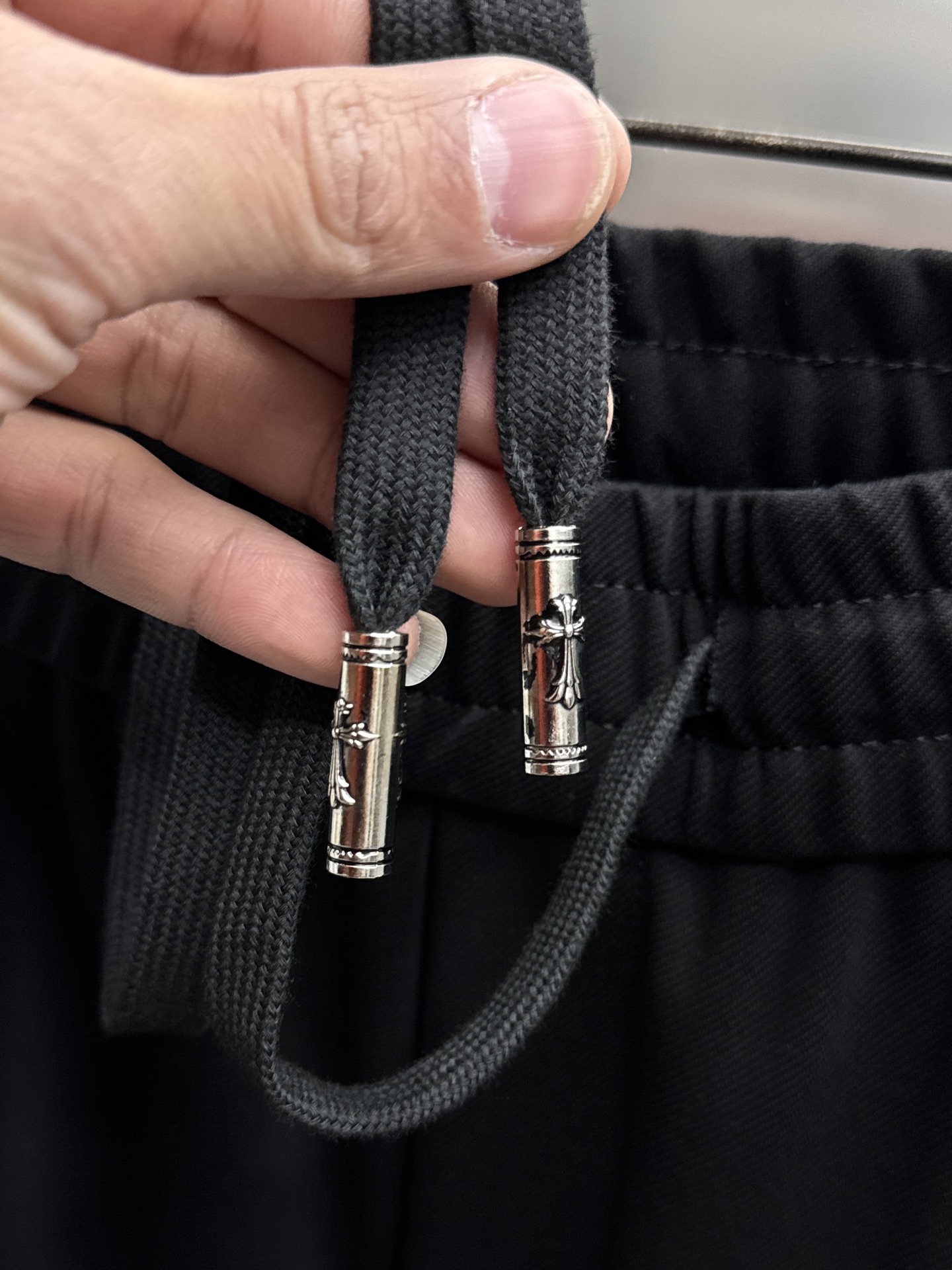 TOU Crocson’s Premium Summer Pants: High-Quality Tailored Fabric and Design - 图片 4