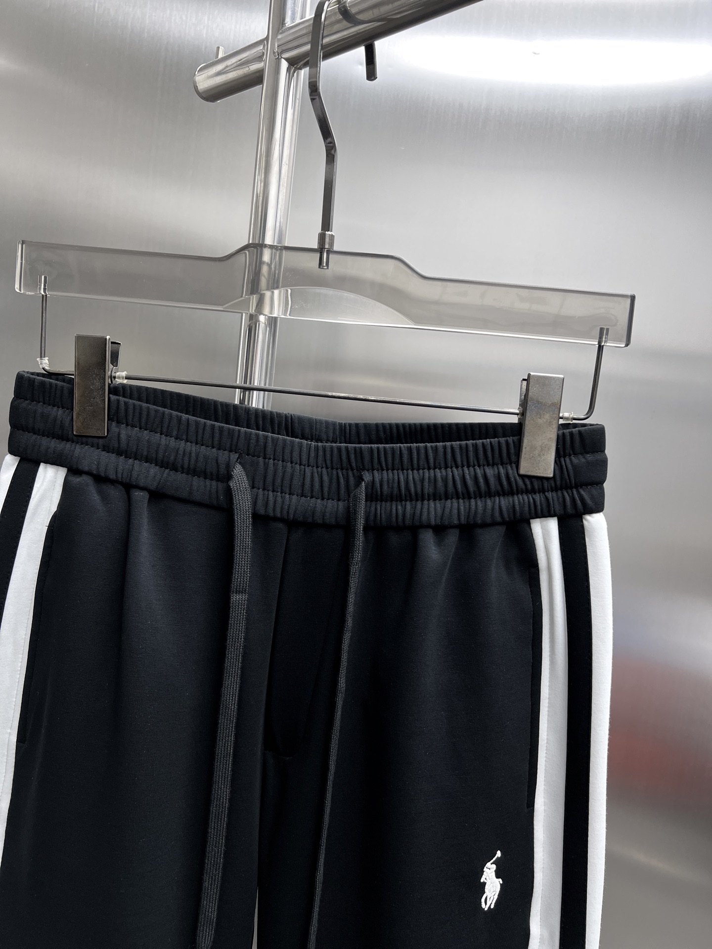 TOU Paullav 2025: High-End Leisure Pants with Tailor-Made Fabric & Impeccable Design - 图片 4