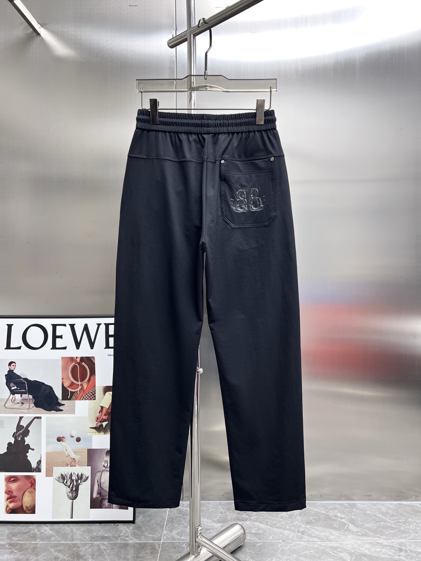 High-End 2025 Paris Family Leisure Pants: Tailored Faceware, Impeccable Detail, High Quality - 图片 2