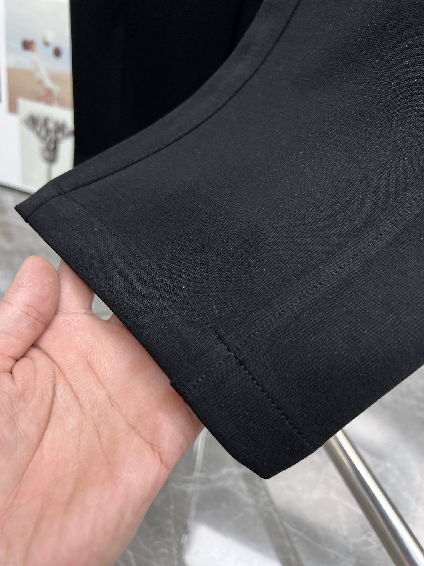 High-End Golden Embroidery Recreational Pants: Tailored for Style and Comfort - 图片 8
