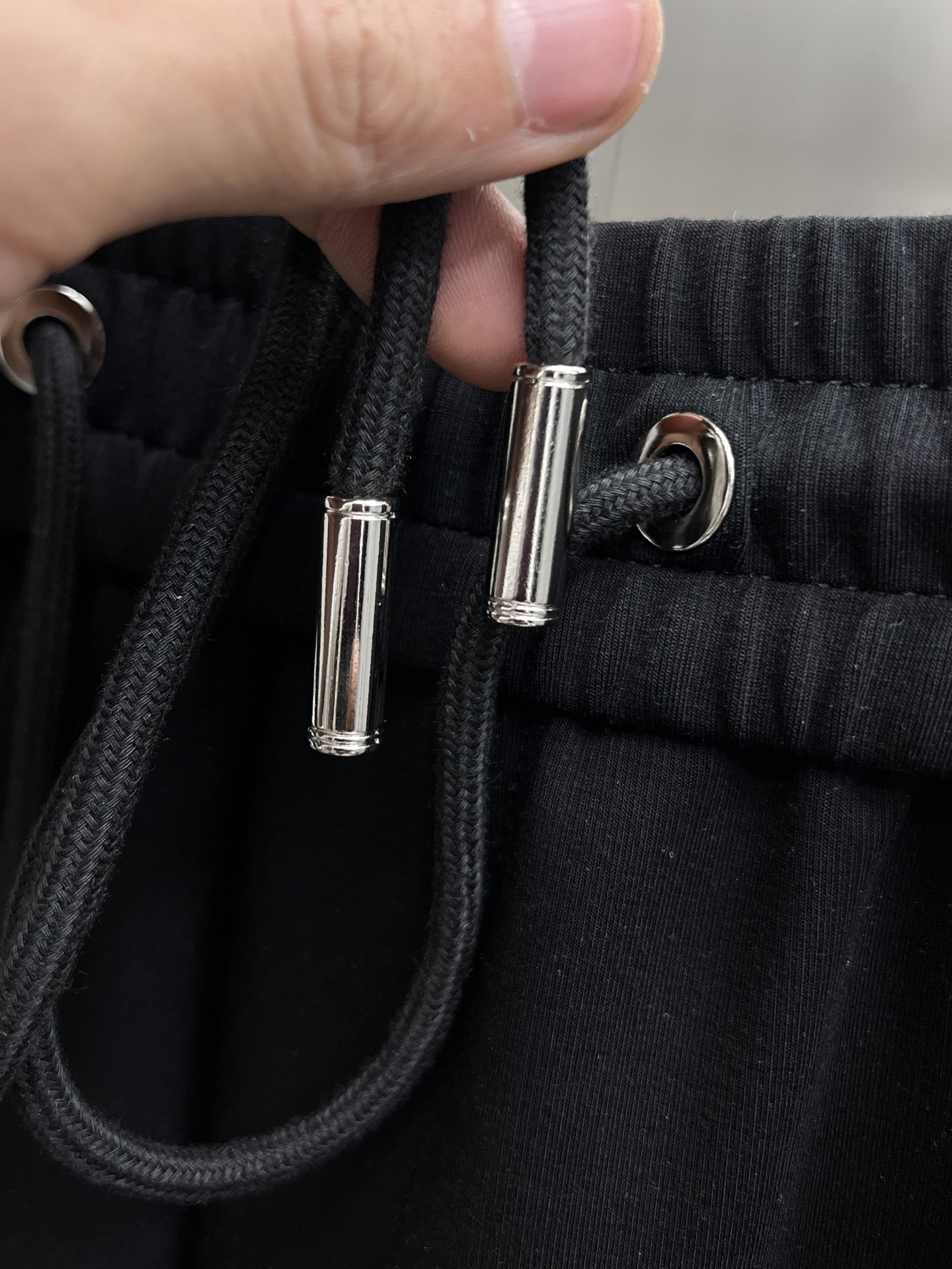 High-End Golden Embroidery Recreational Pants: Tailored for Style and Comfort - 图片 9