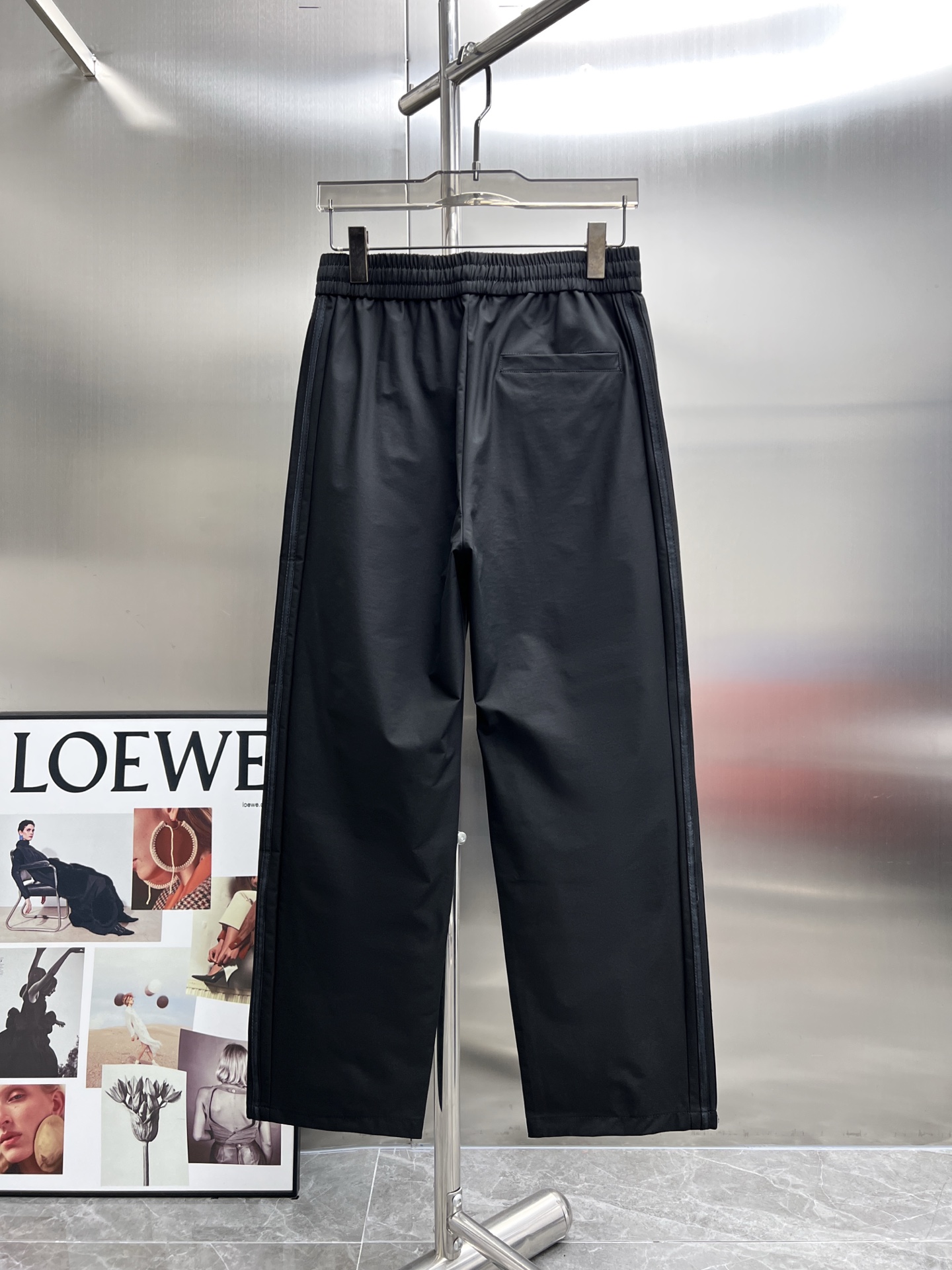 High-End Golden Embroidered Recreational Pants: 2025 Spring/Summer Collection - 图片 2