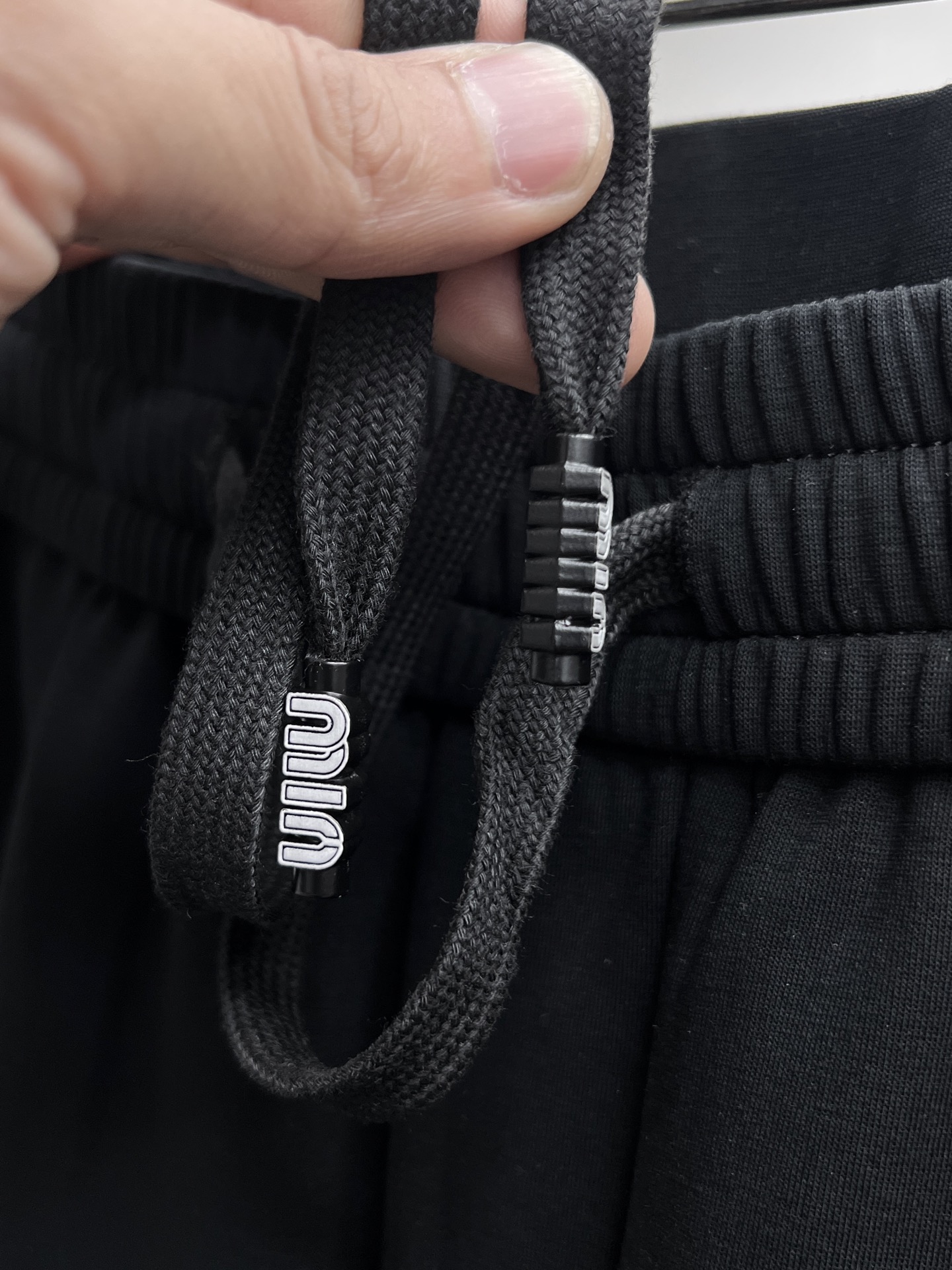 Miu Miu 休闲裤服装 5 Miu Miu 休闲裤服装 5