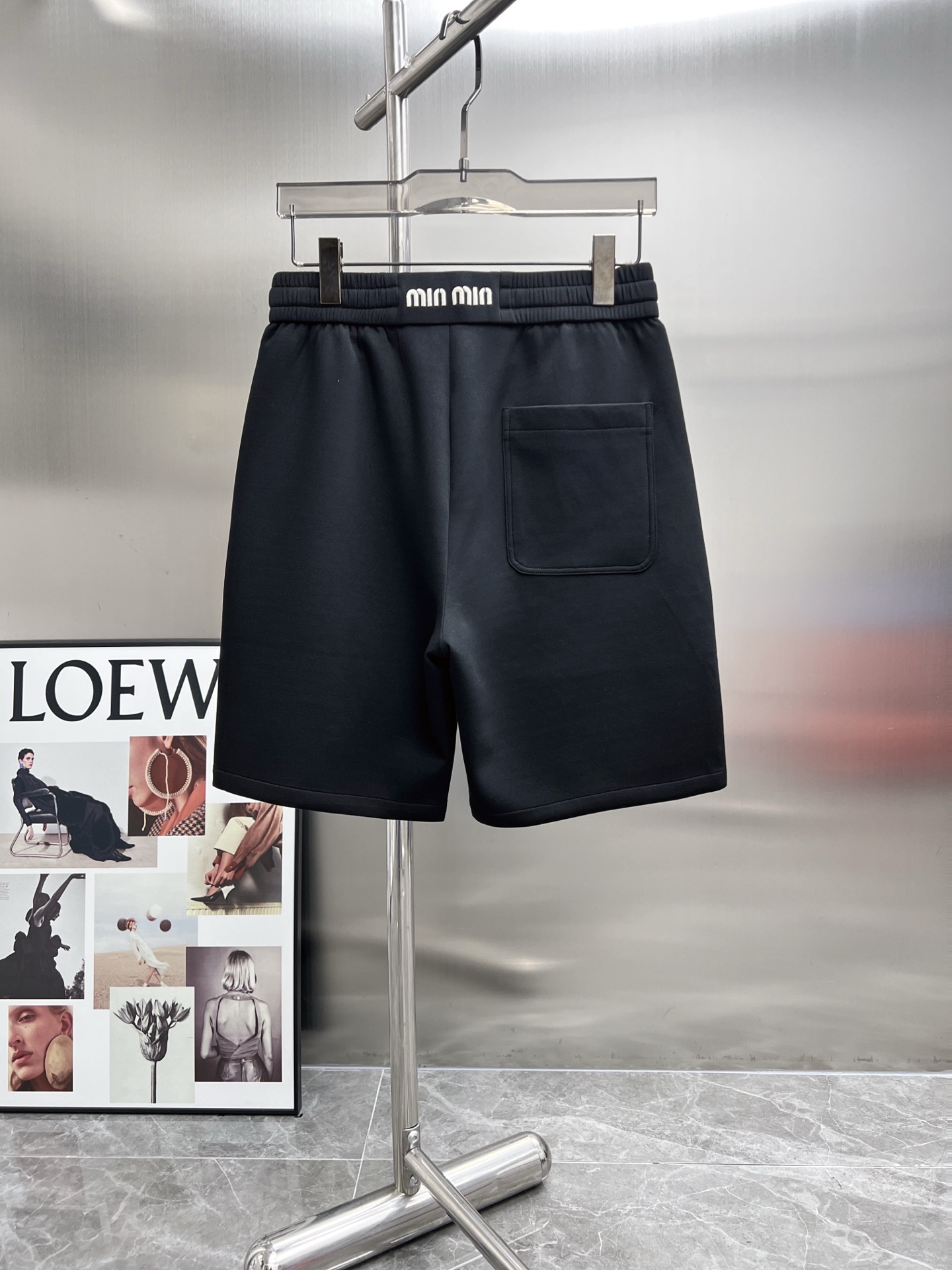 Miu Miu 休闲裤服装 2 Miu Miu 休闲裤服装 2