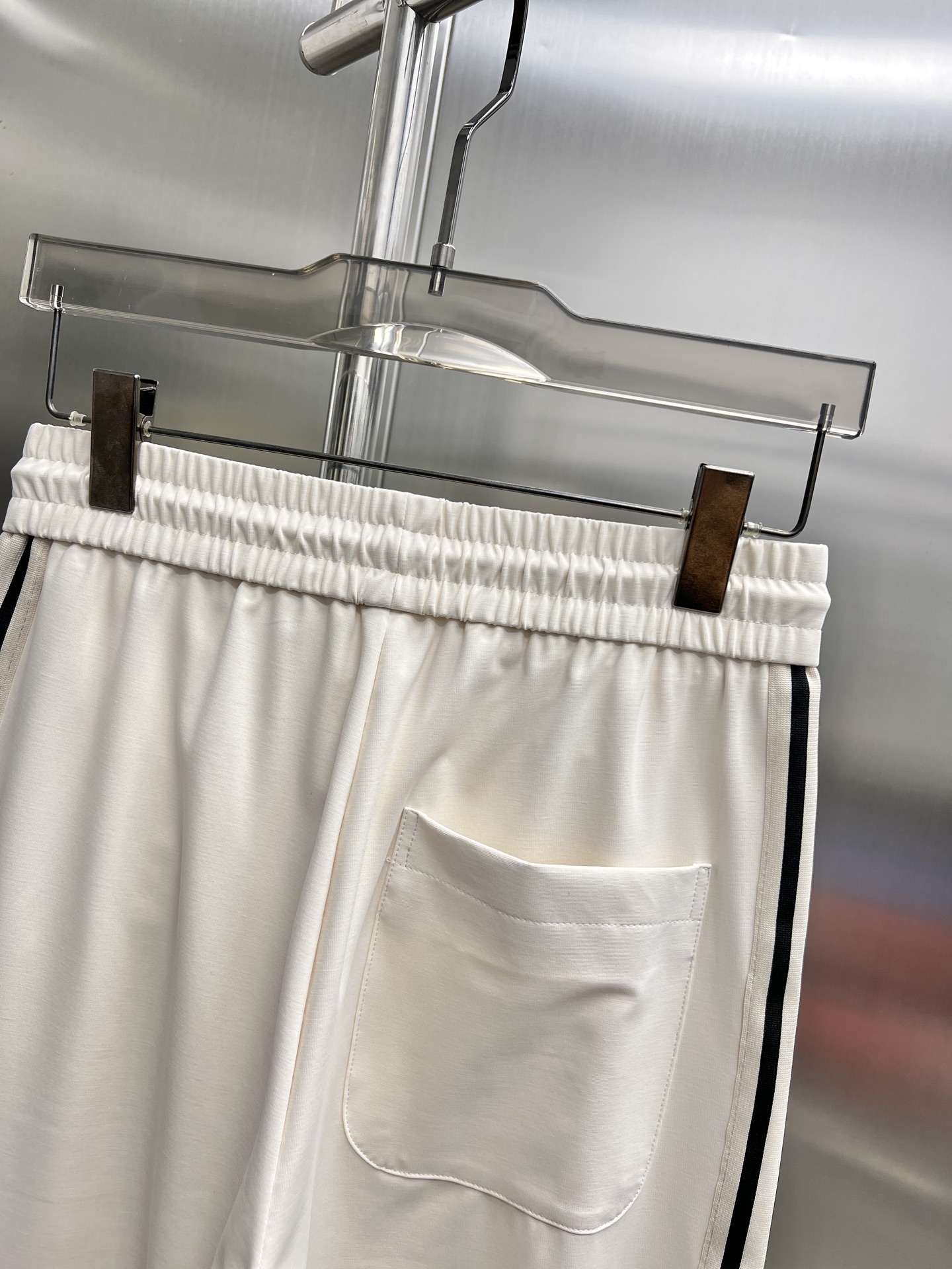High-End Celine 2025 Leisure Pants: Golden Logo, Tailored Faceware, Premium Quality - 图片 6
