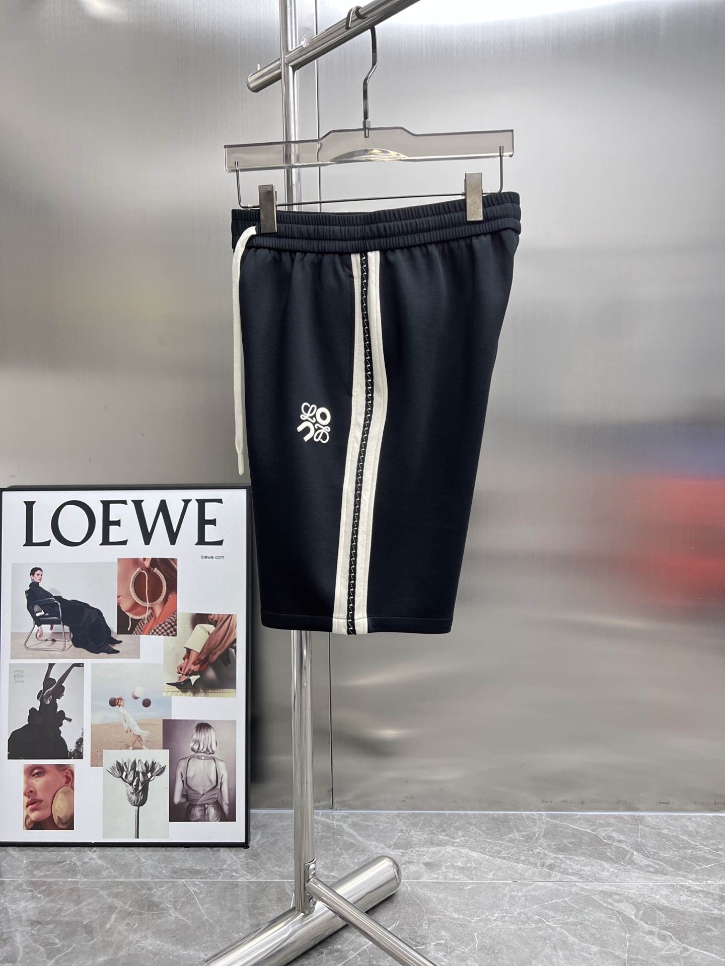 Loewe  休闲裤服装,loewe 3