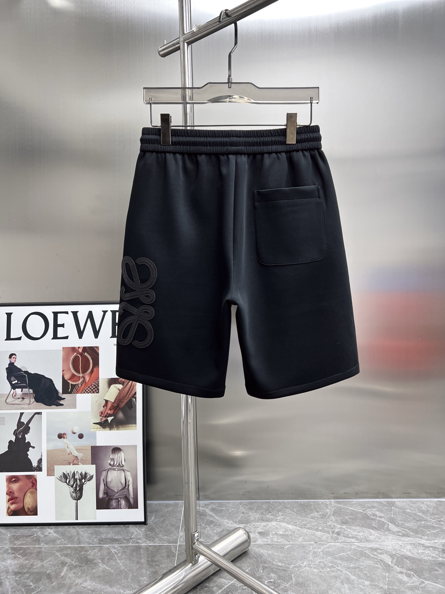Loewe  休闲裤服装,loewe 3