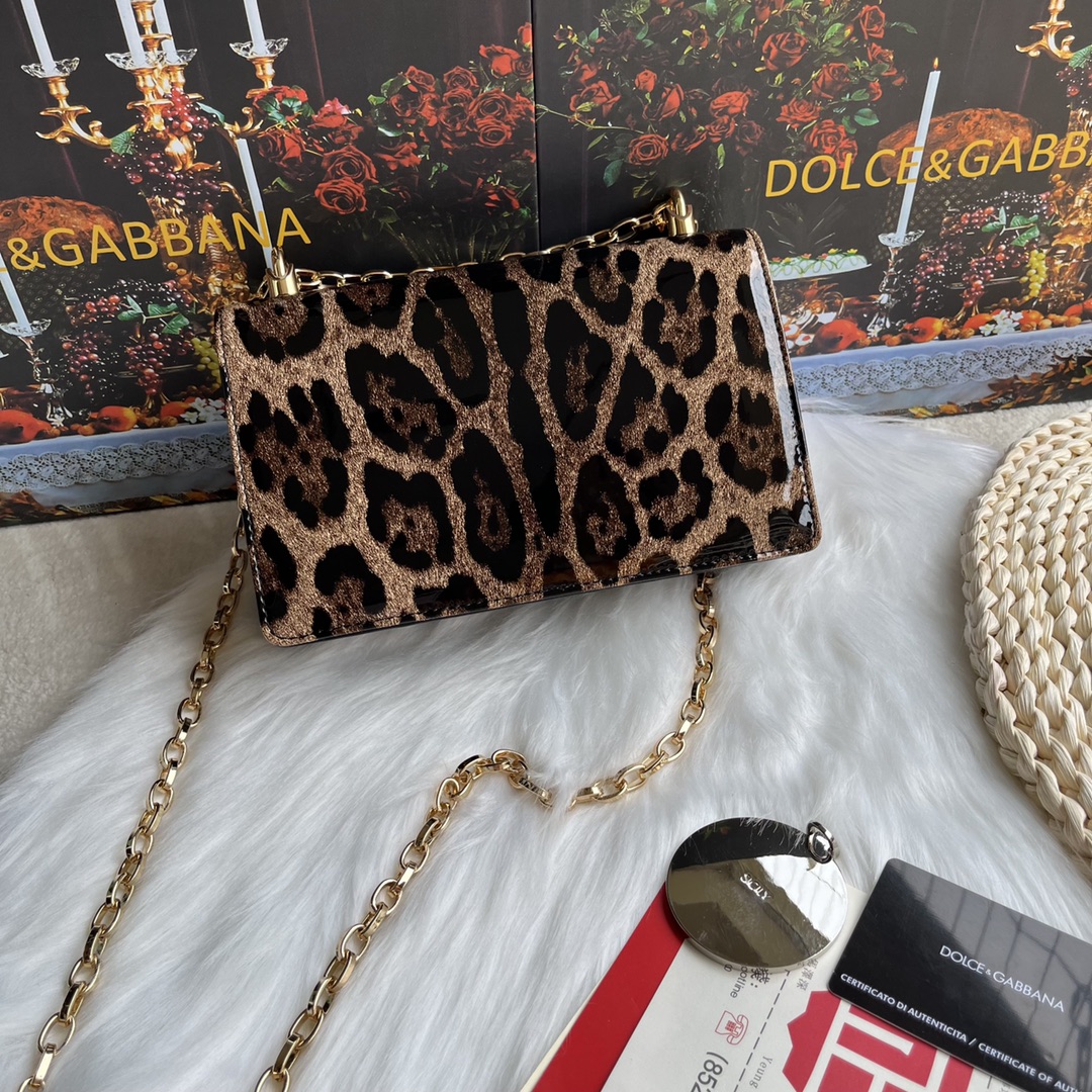 Givenchy Classic Handcrafted Luxury Leather Shoulder Bag Ref.926B82FA 3
