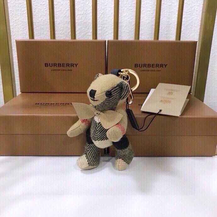 Burberry Velvet Teddy Bear with Key Buttons, $179 Original Picture. - 图片 5