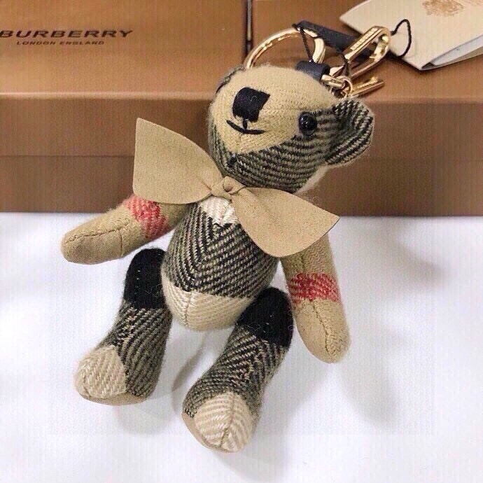 Burberry Velvet Teddy Bear with Key Buttons, $179 Original Picture. - 图片 2