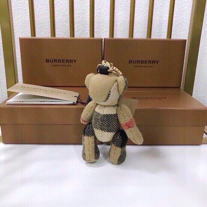 Burberry Velvet Teddy Bear with Key Buttons, $179 Original Picture. - 图片 9