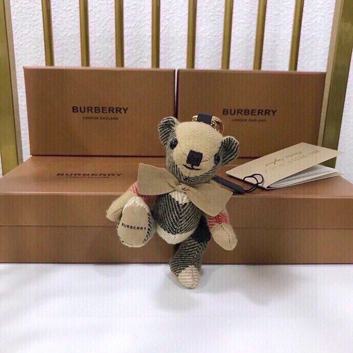 Burberry Velvet Teddy Bear with Key Buttons, $179 Original Picture. - 图片 6