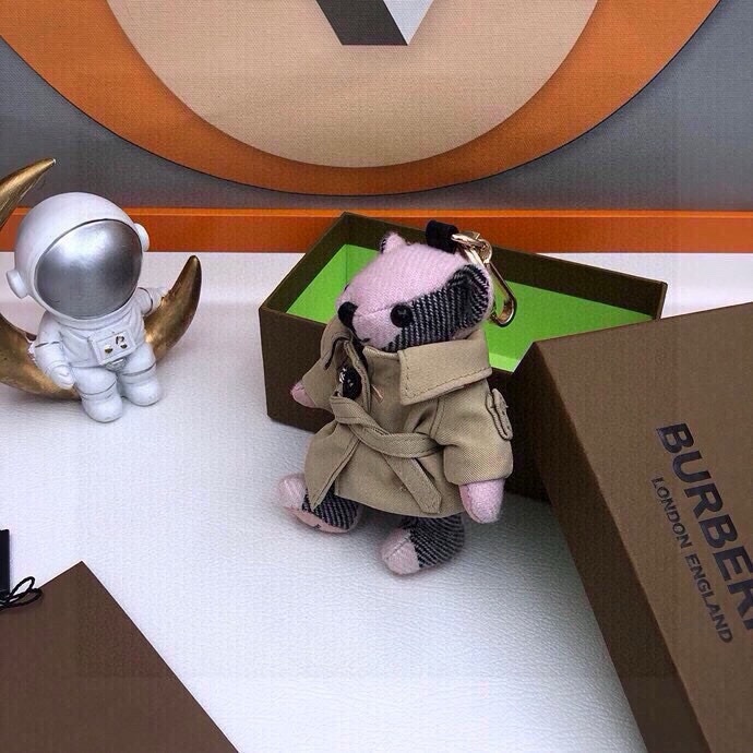 High-Quality Burberry Bear Plush Toy on Sale, Safe Materials, Perfect Symmetry, 12cm Size - 图片 7