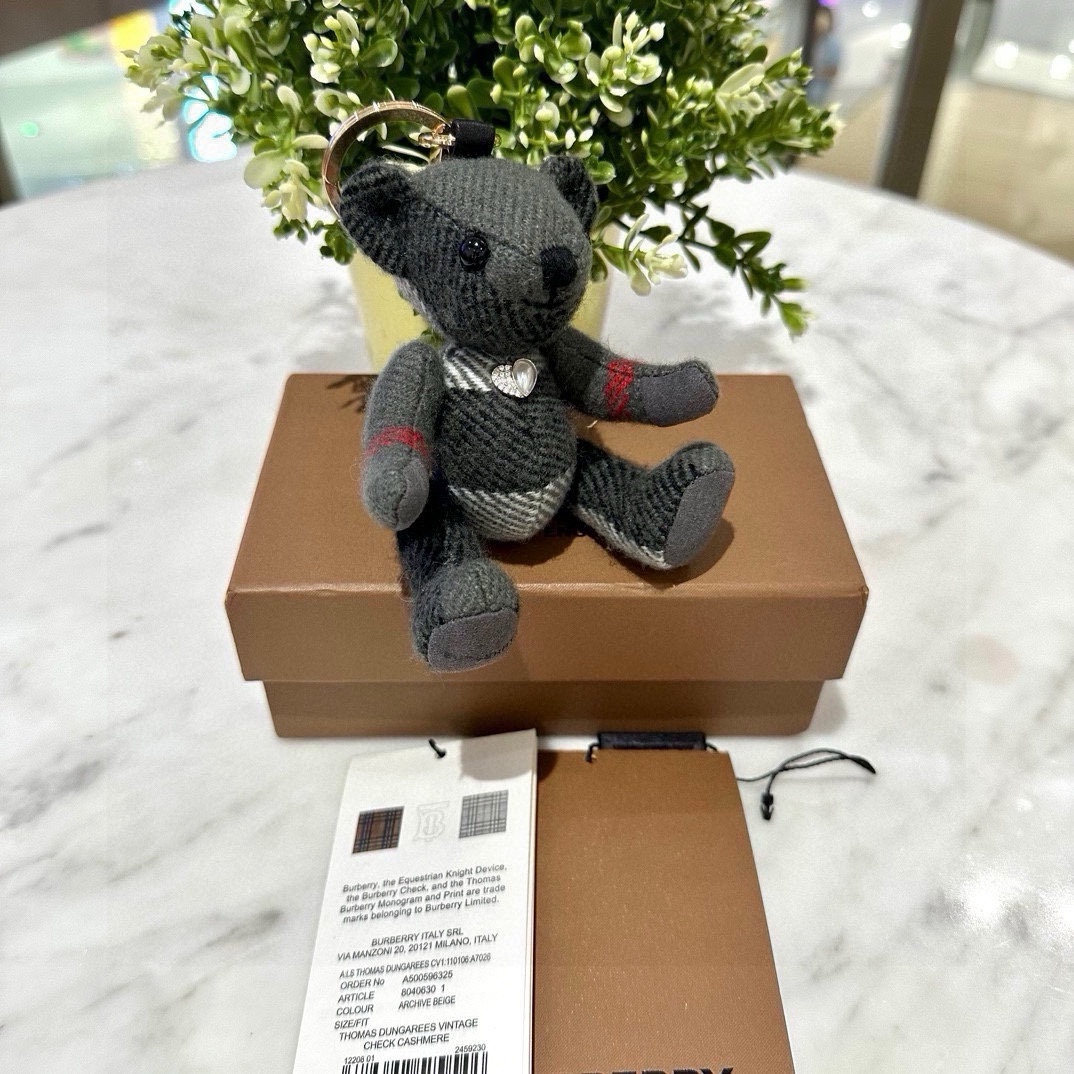 Luxury Burberry Teddy Bear with Velvet and Key Buttons, 100% Safe Materials, 12cm. - 图片 8