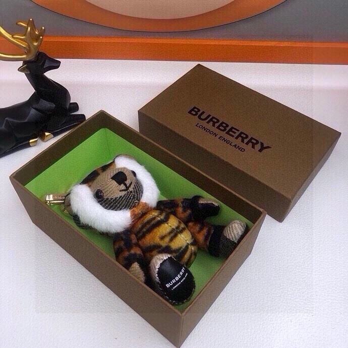 Burberry Thomas Teddy Tiger Bear with Original Picture – $222 - 图片 2