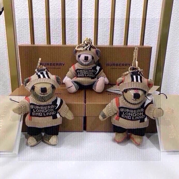 Luxurious Burberry Velvet Teddy Bear Keychain with Original Packaging for Sale - 图片 1