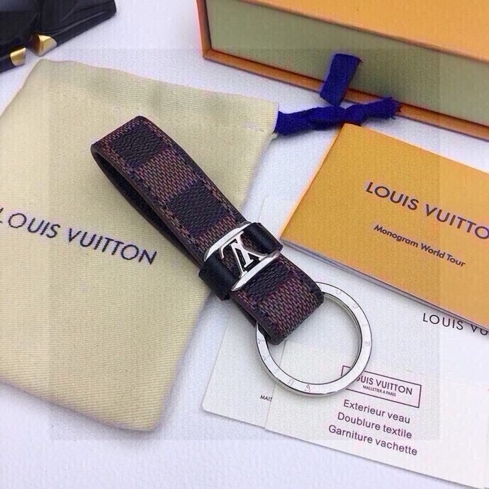 Louis Vuitton Dragonne Key Ring: Virgil Abloh-Inspired Design for Spring 2023. - 图片 3
