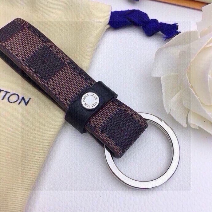Louis Vuitton Dragonne Key Ring: Virgil Abloh-Inspired Design for Spring 2023. - 图片 6