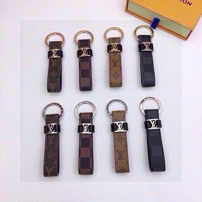 Louis Vuitton Dragonne Key Ring: Virgil Abloh-Inspired Design for Spring 2023. - 图片 1