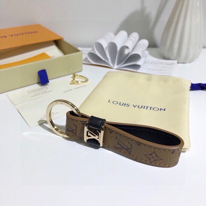 Louis Vuitton Dragonne Key Ring: Virgil Abloh’s 2024 Spring/Summer Premiere Accessory - 图片 7
