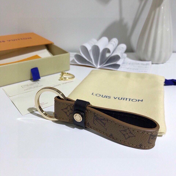 Louis Vuitton Dragonne Key Ring: Virgil Abloh’s 2024 Spring/Summer Premiere Accessory - 图片 4