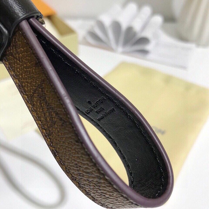 Louis Vuitton Dragonne Key Ring: 2024 Spring/Summer Premiere by Virgil Abloh - 图片 6