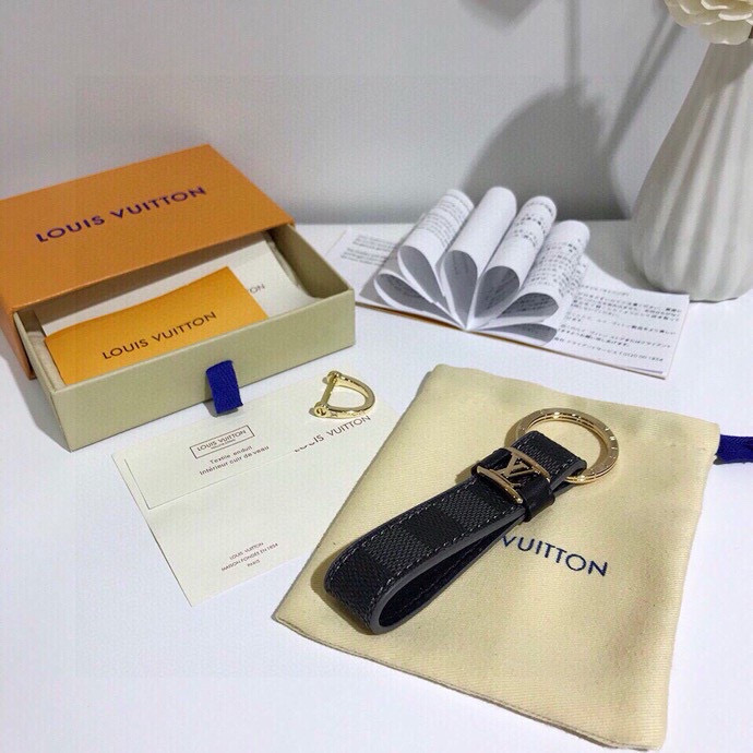 Louis Vuitton Dragonne Key Ring with Virgil Abloh Design for 2024 Collection - 图片 3