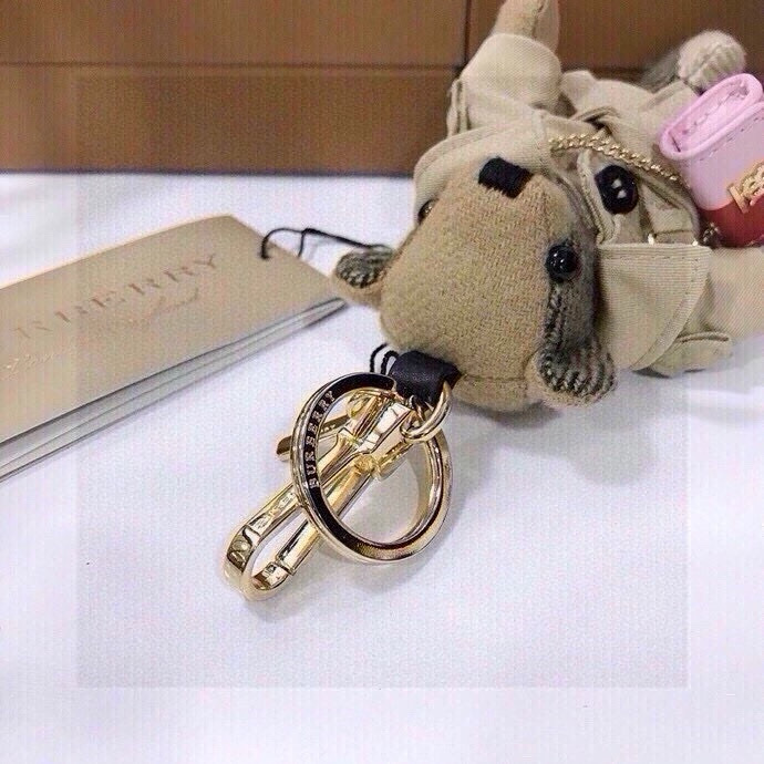 “Burberry Teddy Bear: Soft Velvet Fabric, Symmetrical Design, Quality Packaging” - 图片 5