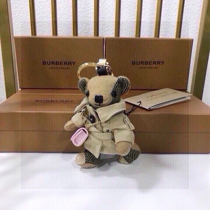 “Burberry Teddy Bear: Soft Velvet Fabric, Symmetrical Design, Quality Packaging” - 图片 8