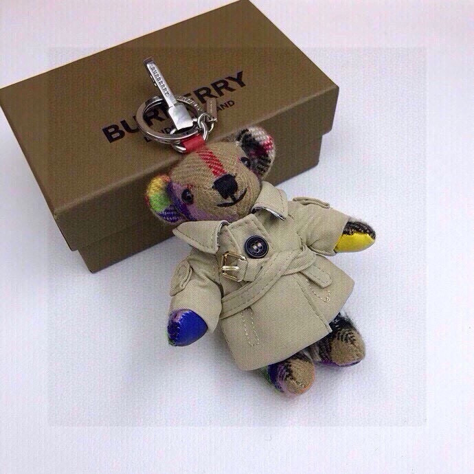 “Soft Velvet Bear Doll with Symmetrical Features, $222 – New Sale!” - 图片 4