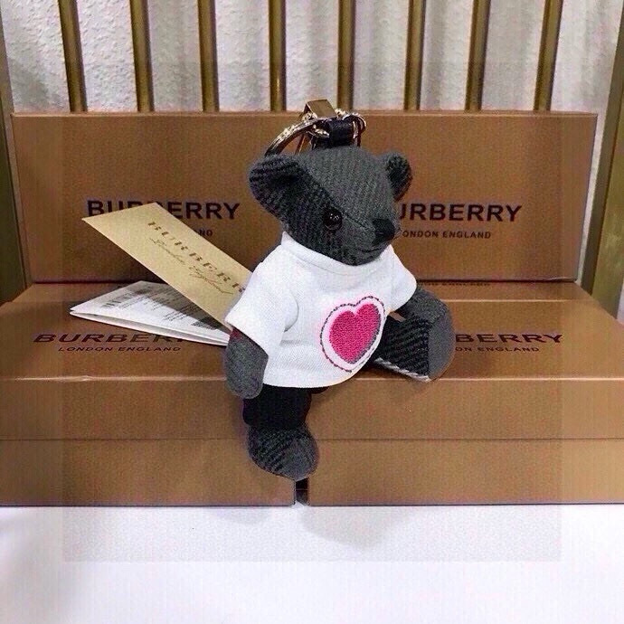 $209 Burberry Velvet Bear: High-Quality, Symmetrical Design, Toxic-Free, Wool Fabric, Unique Packaging - 图片 3