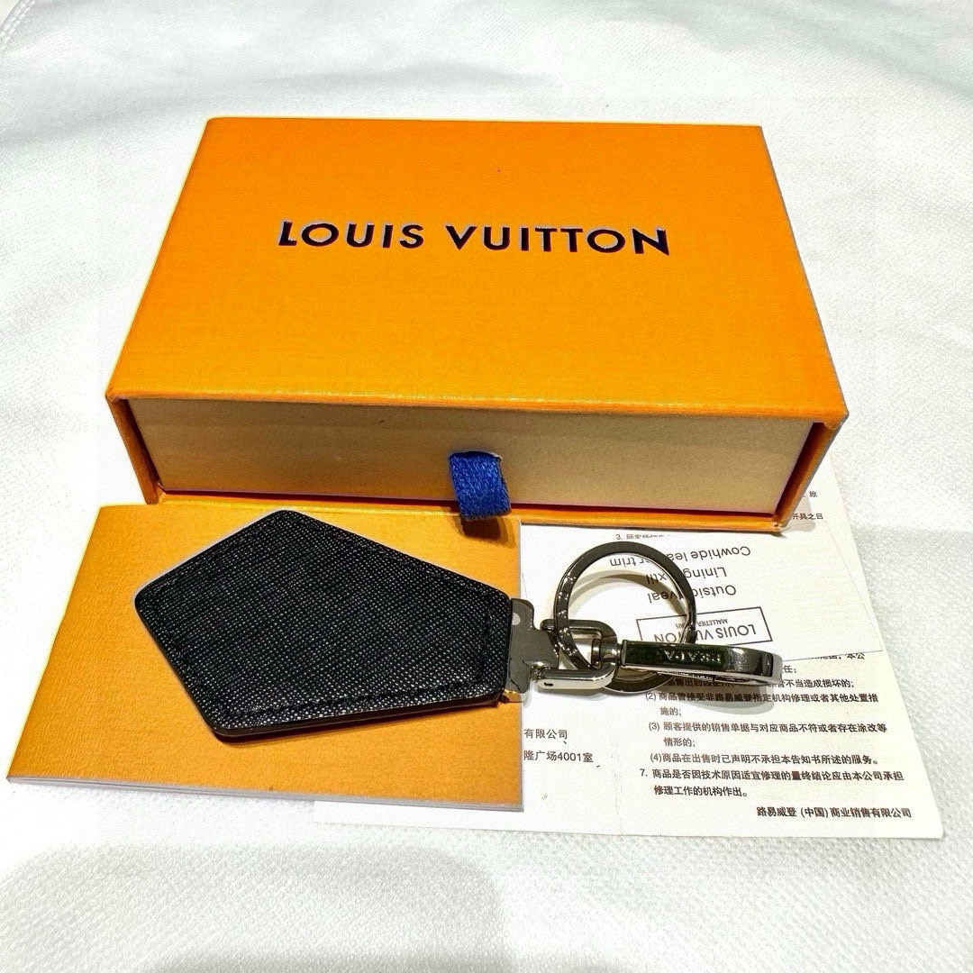 Prada Leather Key Ring with Polished Steel Fittings and Charms - 图片 7