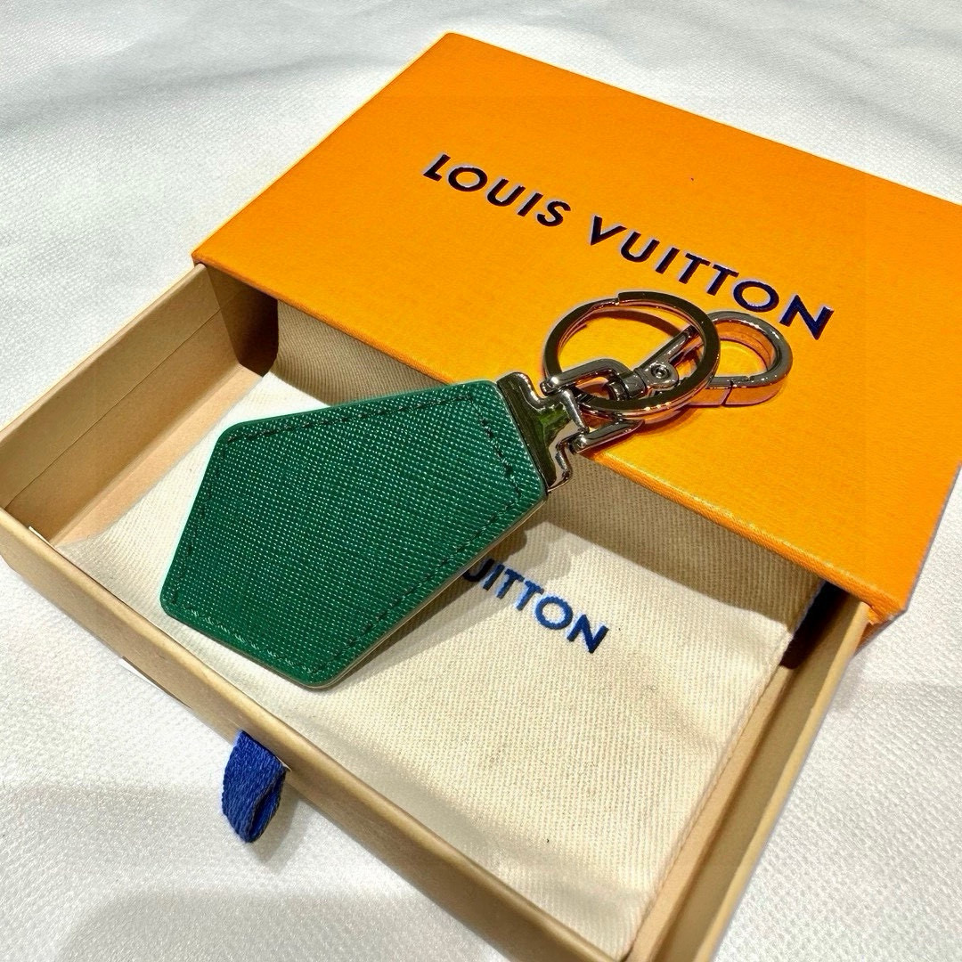 Prada Leather Key Ring with Polished Steel Fittings and Charms - 图片 3