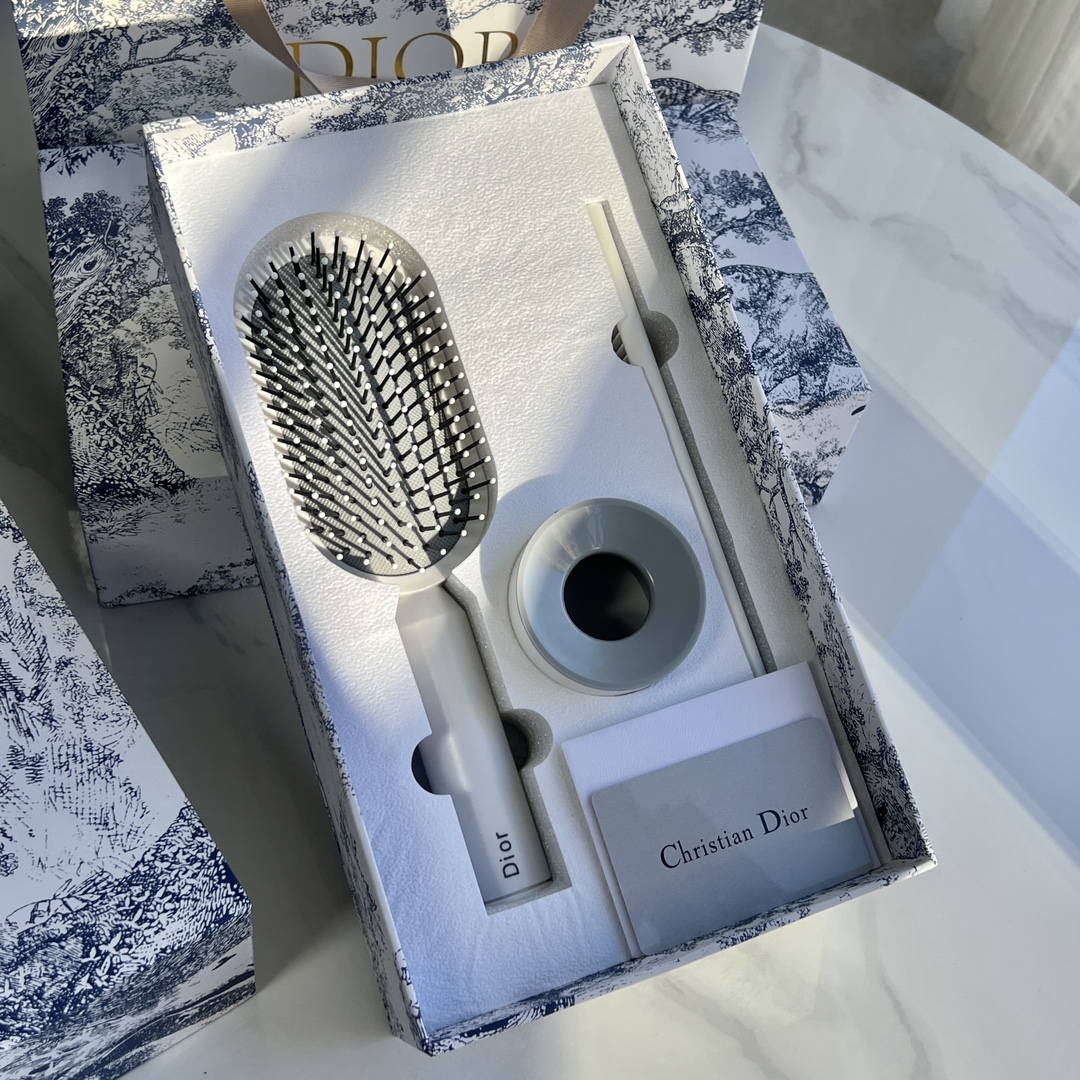 DIOR's long-awaited head tool air cushion comb has finally arrived - Lifestyle 4