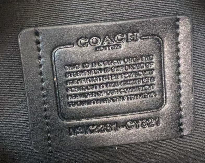 Coach Coa*h Venturer枕头包波士顿 27 来啦 CY821 的包型搭配徽章设计