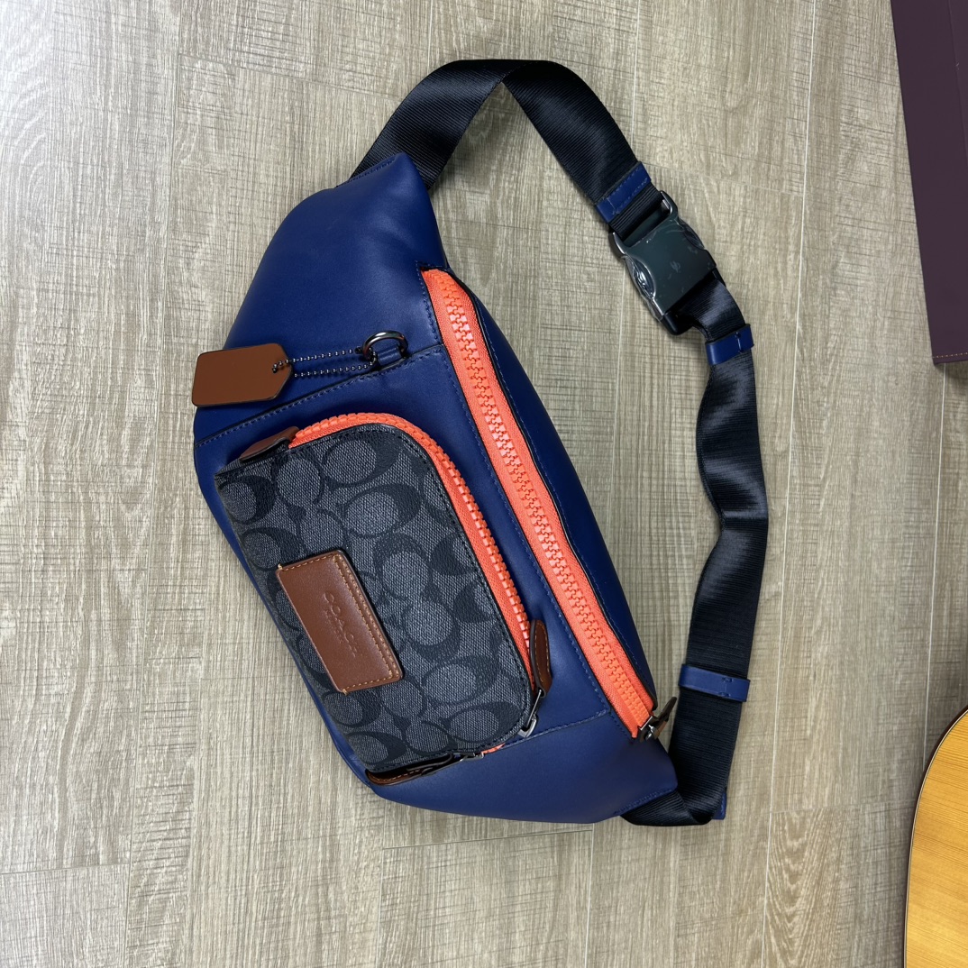 Coach C4140 标志TRACK 胸包腰包 PVC老花料配进口头层牛皮 客供五金 内置多功能袋