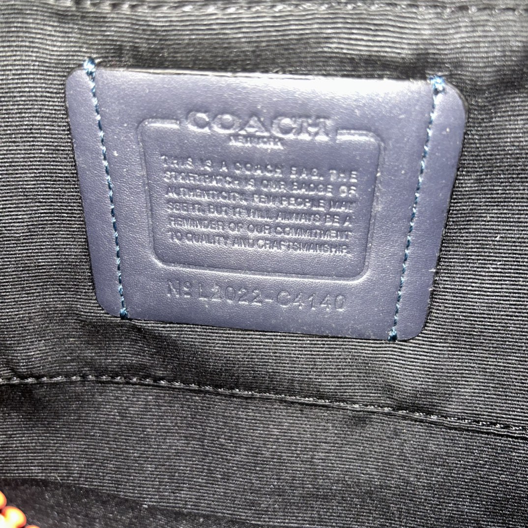 Coach C4140 标志TRACK 胸包腰包 PVC老花料配进口头层牛皮 客供五金 内置多功能袋