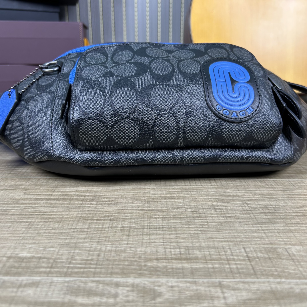 Coach CC019 标志TRACK 胸包腰包 PVC老花料配进口头层牛皮 客供五金 内置多功能袋