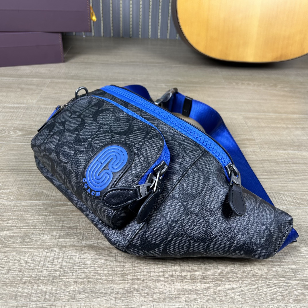 Coach CC019 标志TRACK 胸包腰包 PVC老花料配进口头层牛皮 客供五金 内置多功能袋