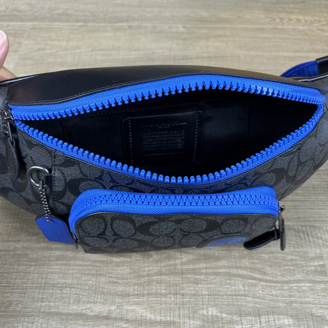 Coach CC019 标志TRACK 胸包腰包 PVC老花料配进口头层牛皮 客供五金 内置多功能袋