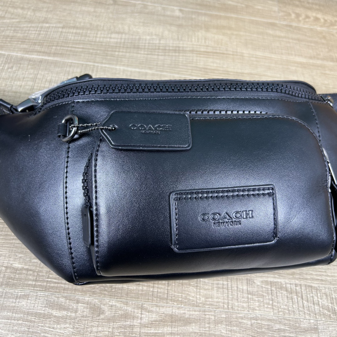 Coach C2716 标志TRACK 胸包腰包 PVC老花料配进口头层牛皮 客供五金 内置多功能袋