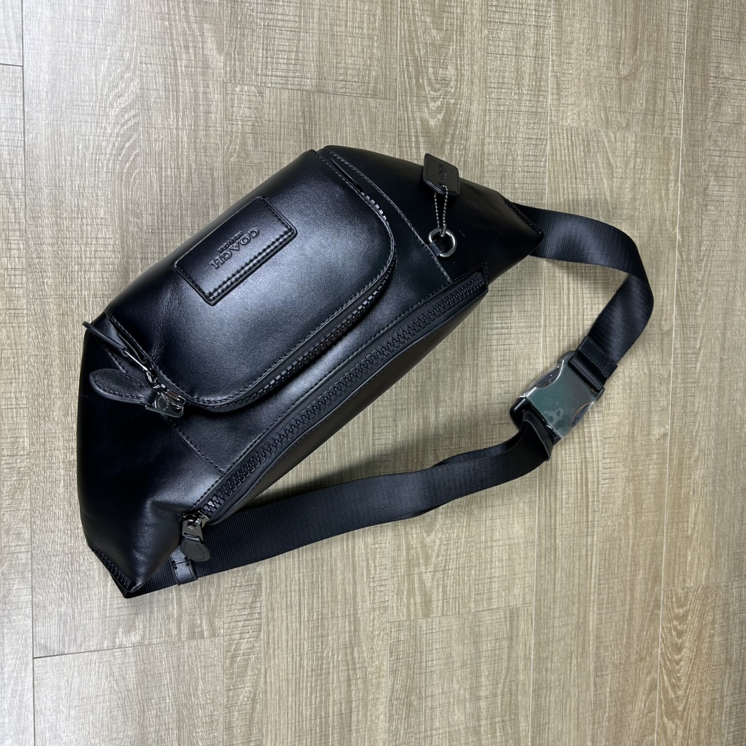 Coach C2716 标志TRACK 胸包腰包 PVC老花料配进口头层牛皮 客供五金 内置多功能袋