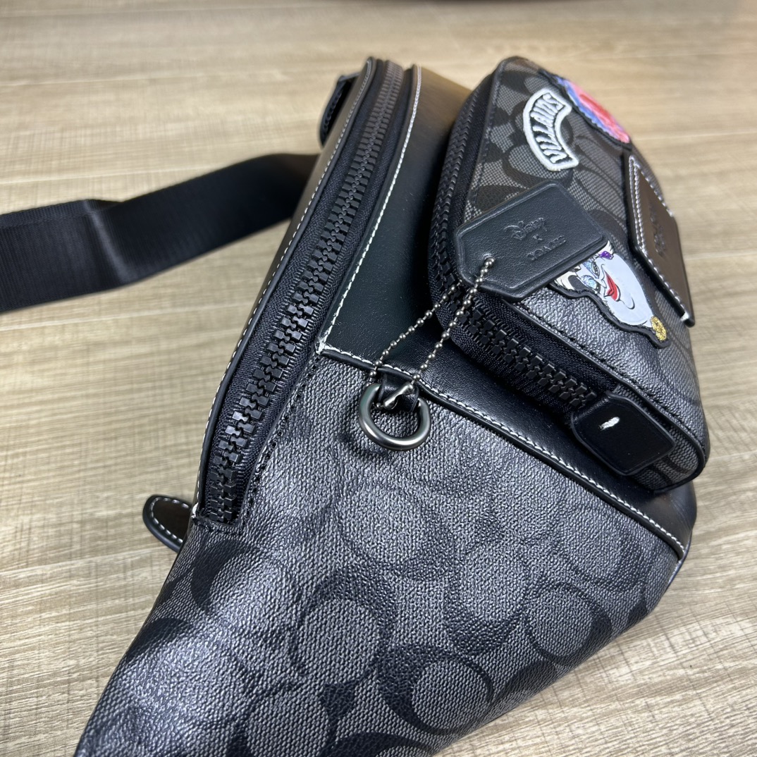 Coach CC038 标志TRACK 胸包腰包 PVC老花料配进口头层牛皮 客供五金 内置多功能袋