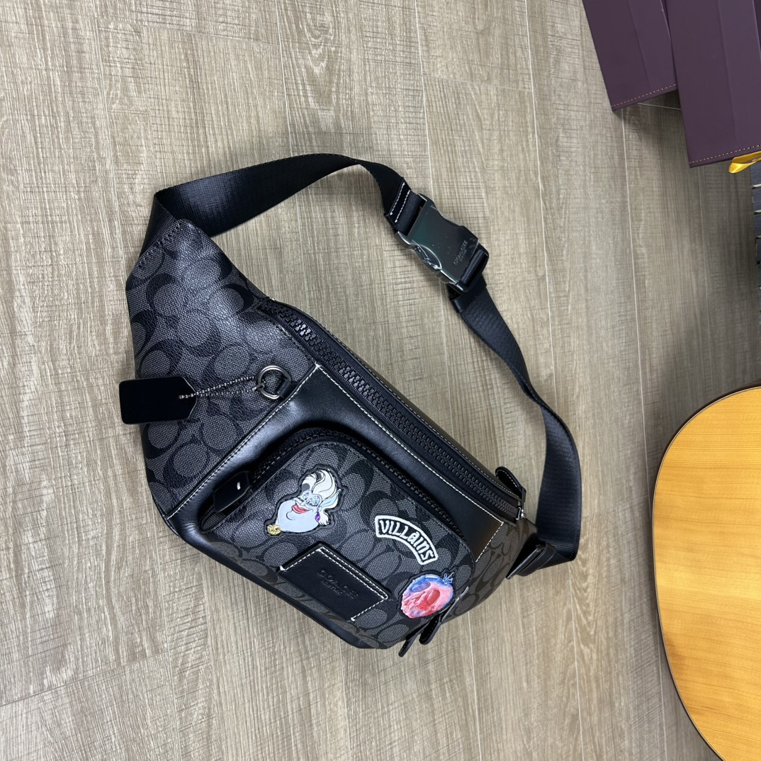 Coach CC038 标志TRACK 胸包腰包 PVC老花料配进口头层牛皮 客供五金 内置多功能袋