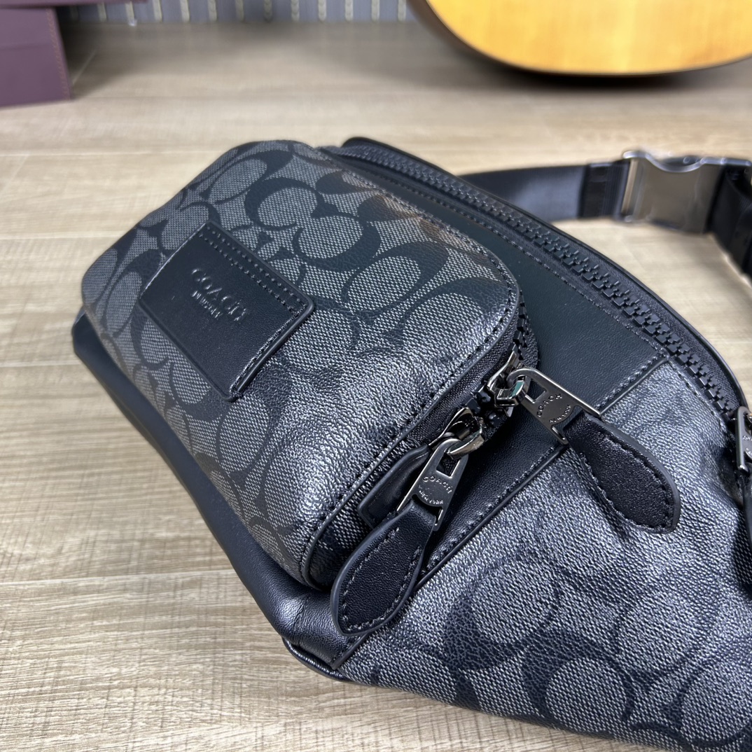 Coach C3765 标志TRACK 胸包腰包 PVC老花料配进口头层牛皮 客供五金 内置多功能袋